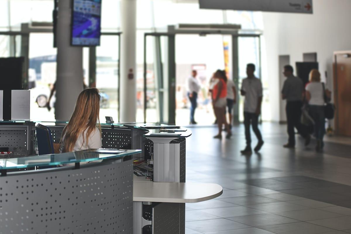 Parking Lotnisko Chopina  –  dodatkowe usługi w cenie parkingu